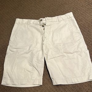 H&M Men’s khaki shorts